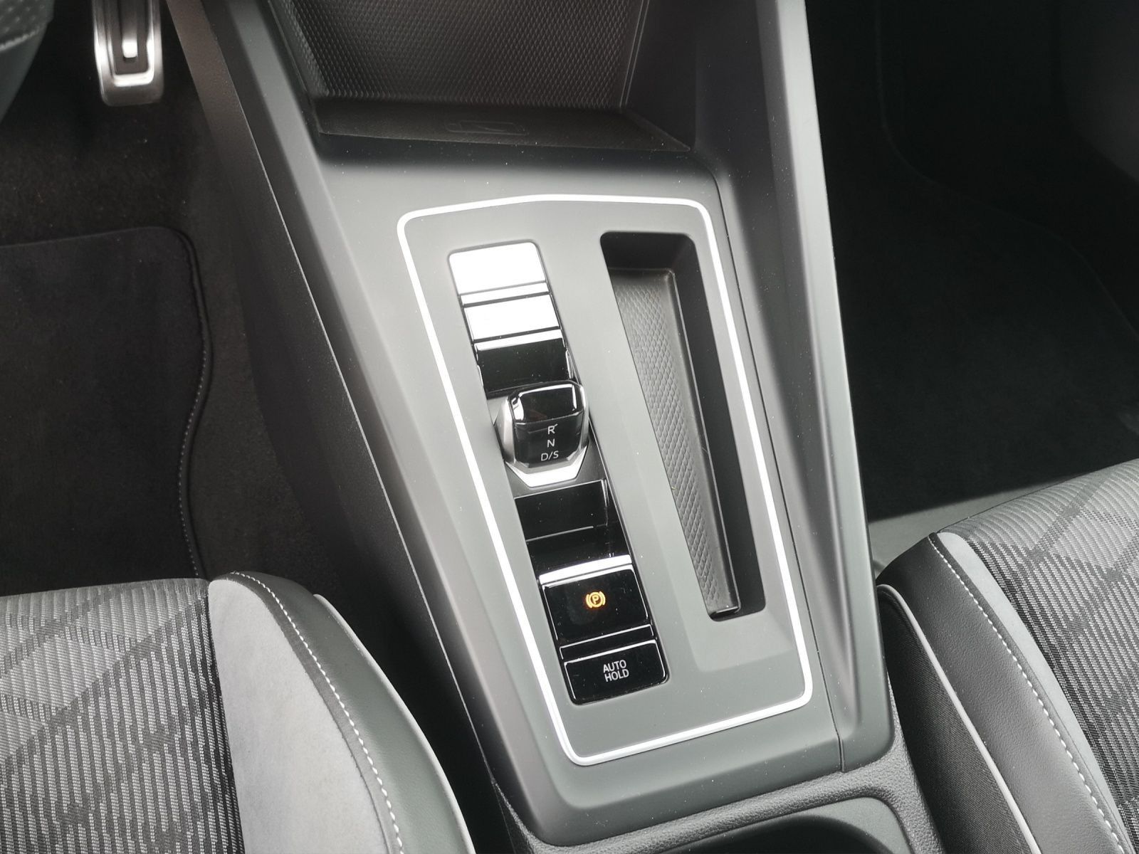 Volkswagen Golf - Bild 10