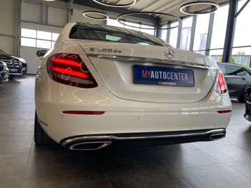 Mercedes-Benz E 300 de Lim. Aut. Avantgarde *LED*LEDER*PANO*