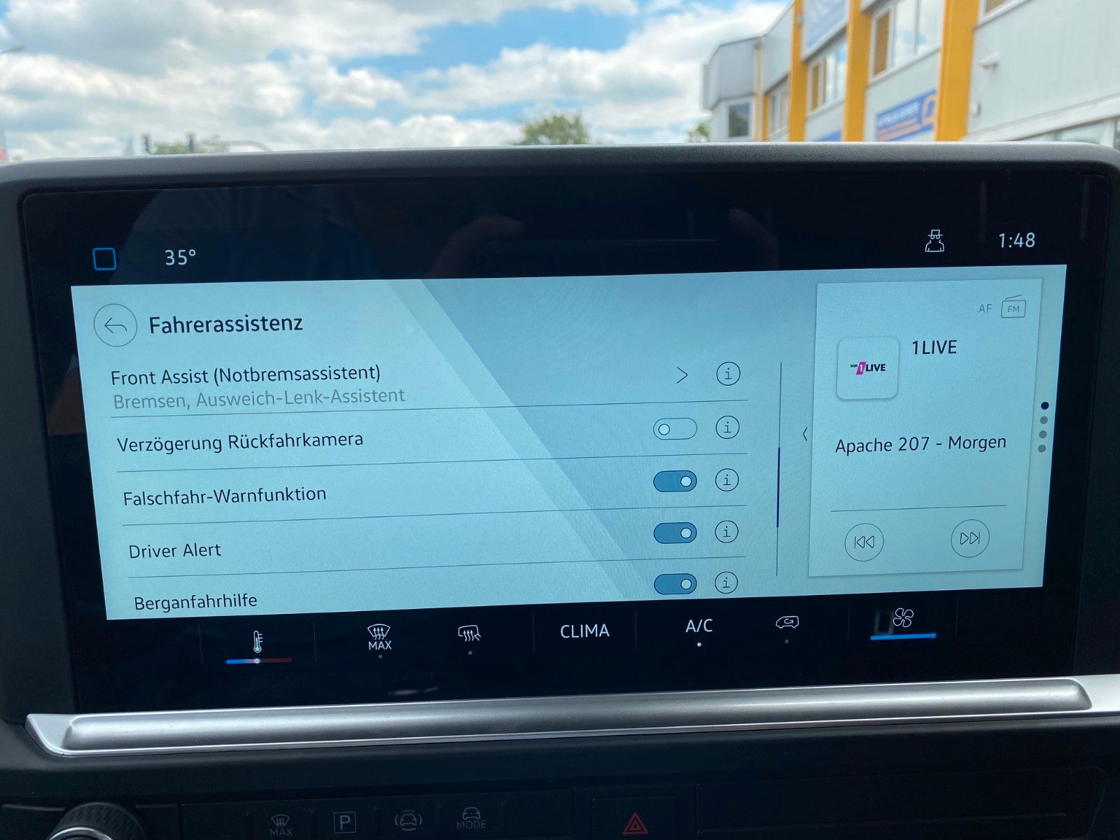 Fahrzeugabbildung Volkswagen T7 Transporter Kasten LR 2.0 TDI+KAMERA+NAVI+PDC