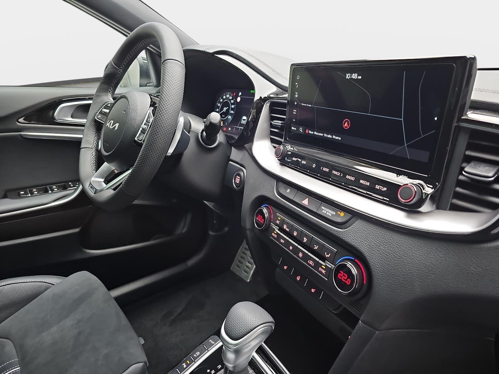 Kia CEED SW 1.5 T-GDI DCT7 GT-LINE TECHNOLOGIE LEDER