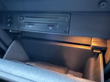 Volkswagen Tiguan - 12