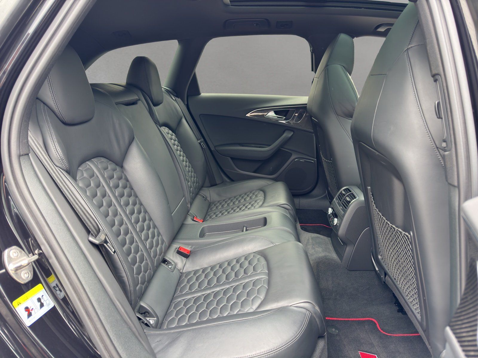 Fahrzeugabbildung Audi RS 6 Avant/CARBON/PANO-DACH/HUD/BOSE/KAMERA/21"/