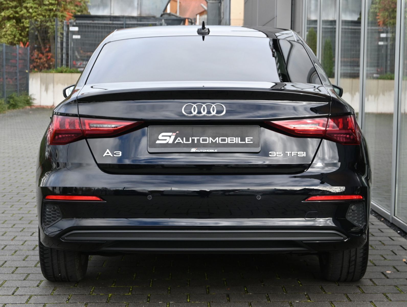 Fahrzeugabbildung Audi A3 35 TFSI S tro. Limousine °ACC°PANO°HEAD-UP°