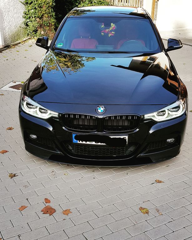 Image of BMW 330
