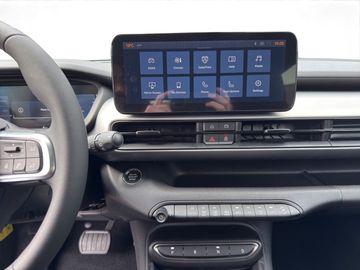 Jeep Avenger e-Hybrid BLACK EDITION Kam.+LED+SHZ+ACC