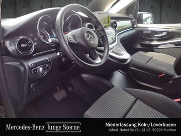 Mercedes V 220 - 10