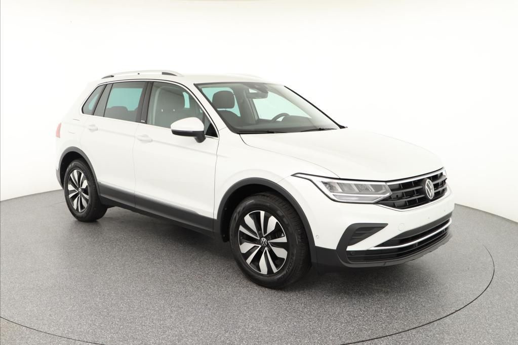 Volkswagen Tiguan Life MOVE 1.5 TSI DSG AHK*RFK*PDC*Tempo