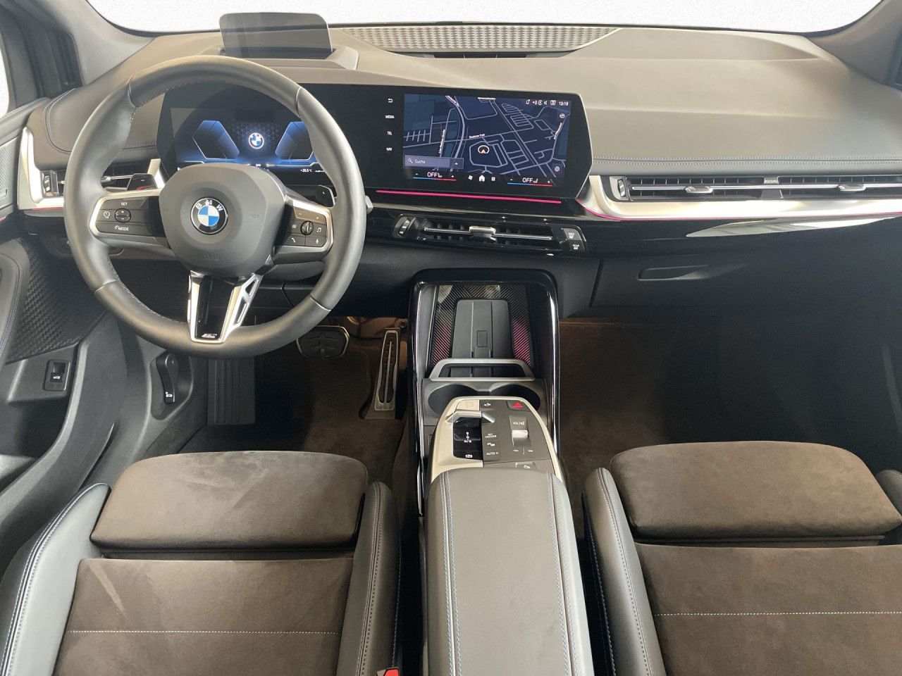 BMW 223 Active Tourer - Bild 16