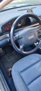 Audi A4 2.4 tiptronic - - Audi aus 1999