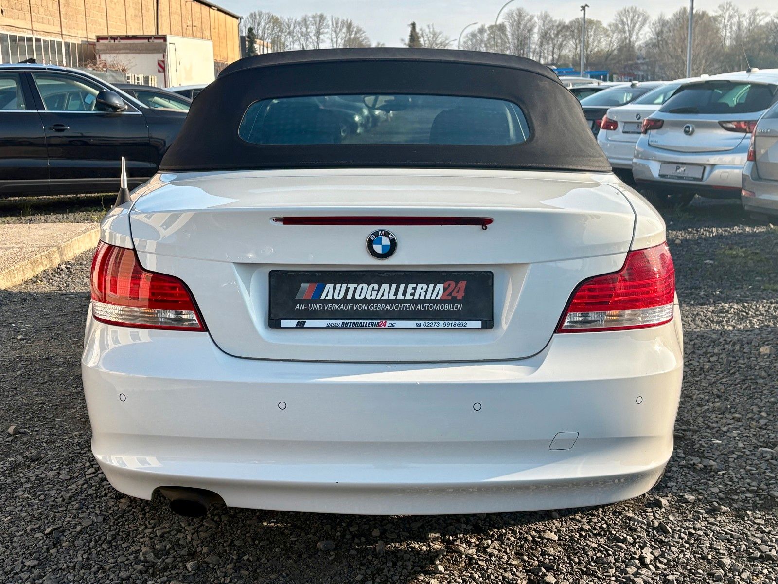 Fahrzeugabbildung BMW 118i Cabrio Leder Klima Tempo SCHECKHEFT SPORTLE