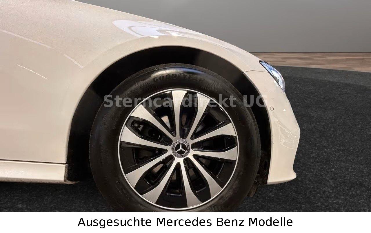 Mercedes-Benz E 200 T Avantgarde AHK DISTRO MEMORY PANO