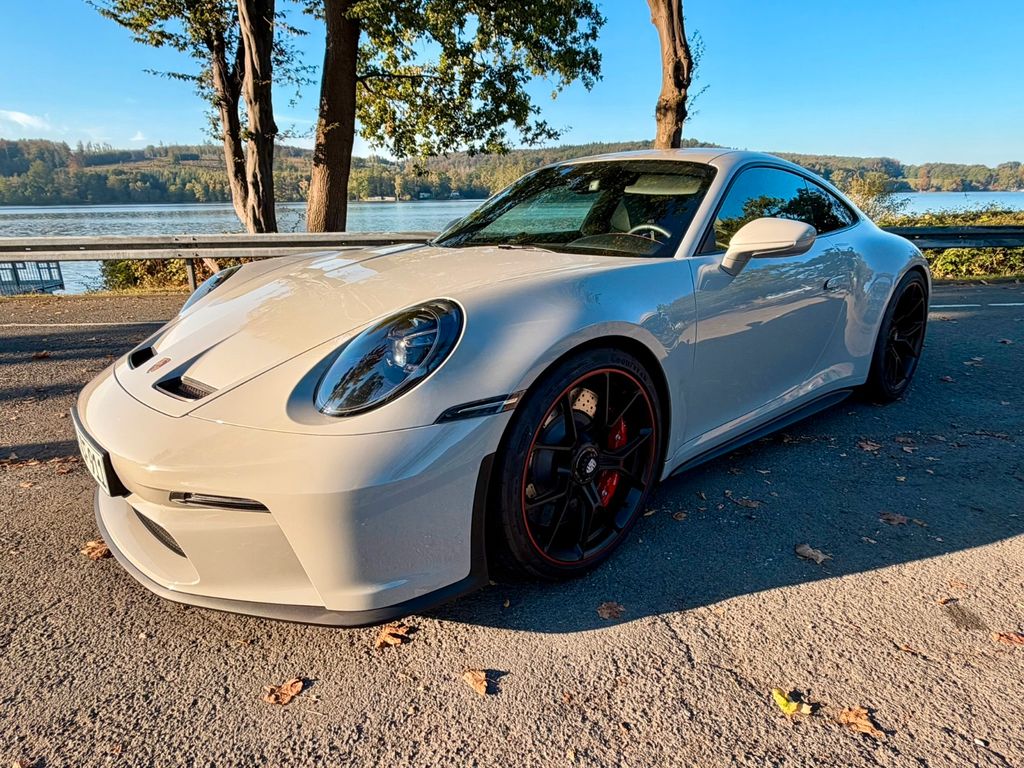 Image of Porsche 992