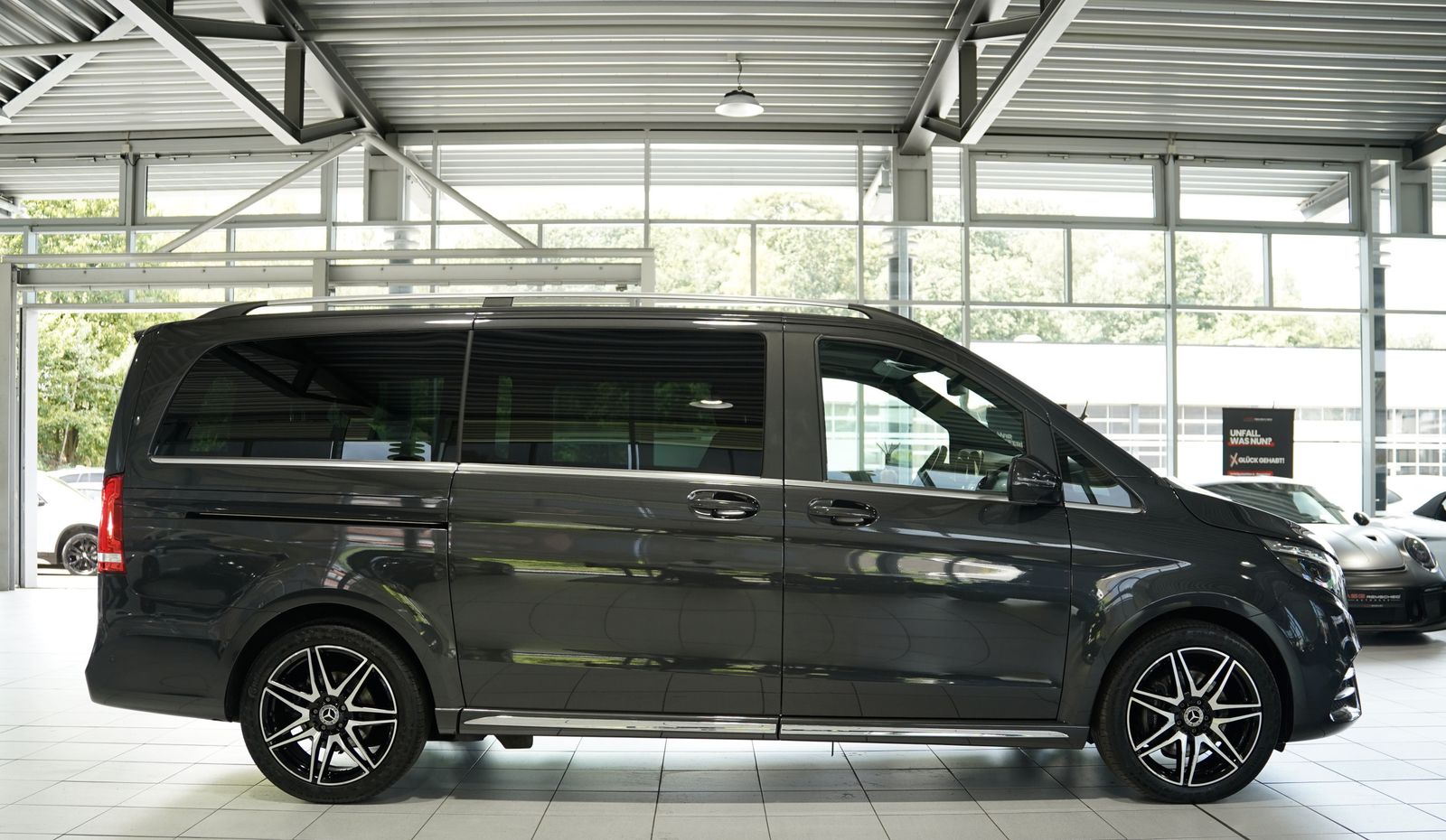 Mercedes Benz V 300