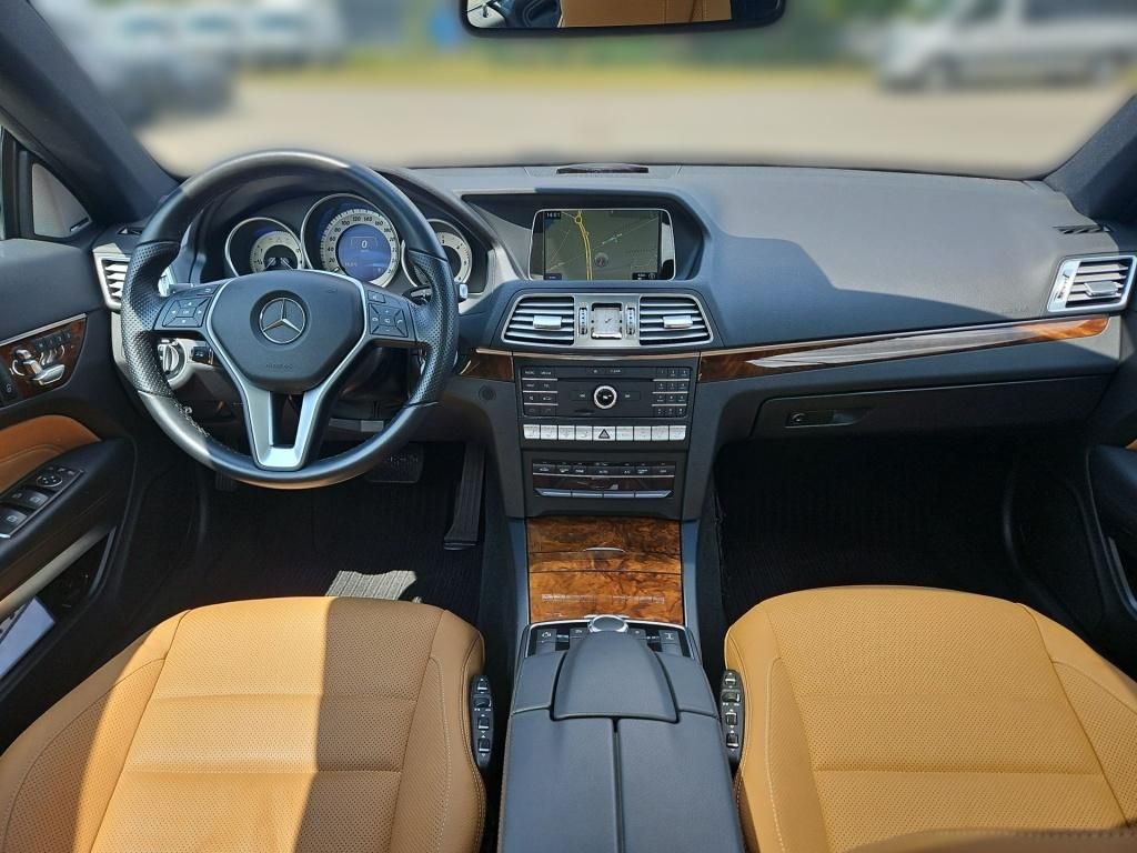 Fahrzeugabbildung Mercedes-Benz E 250 d Coupé Pano ACC Sitzklima Burm. LED Memo