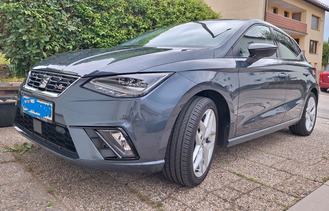 SEAT Ibiza 1.0 TSI FR Navi Pano Kamera Magnetic Grau