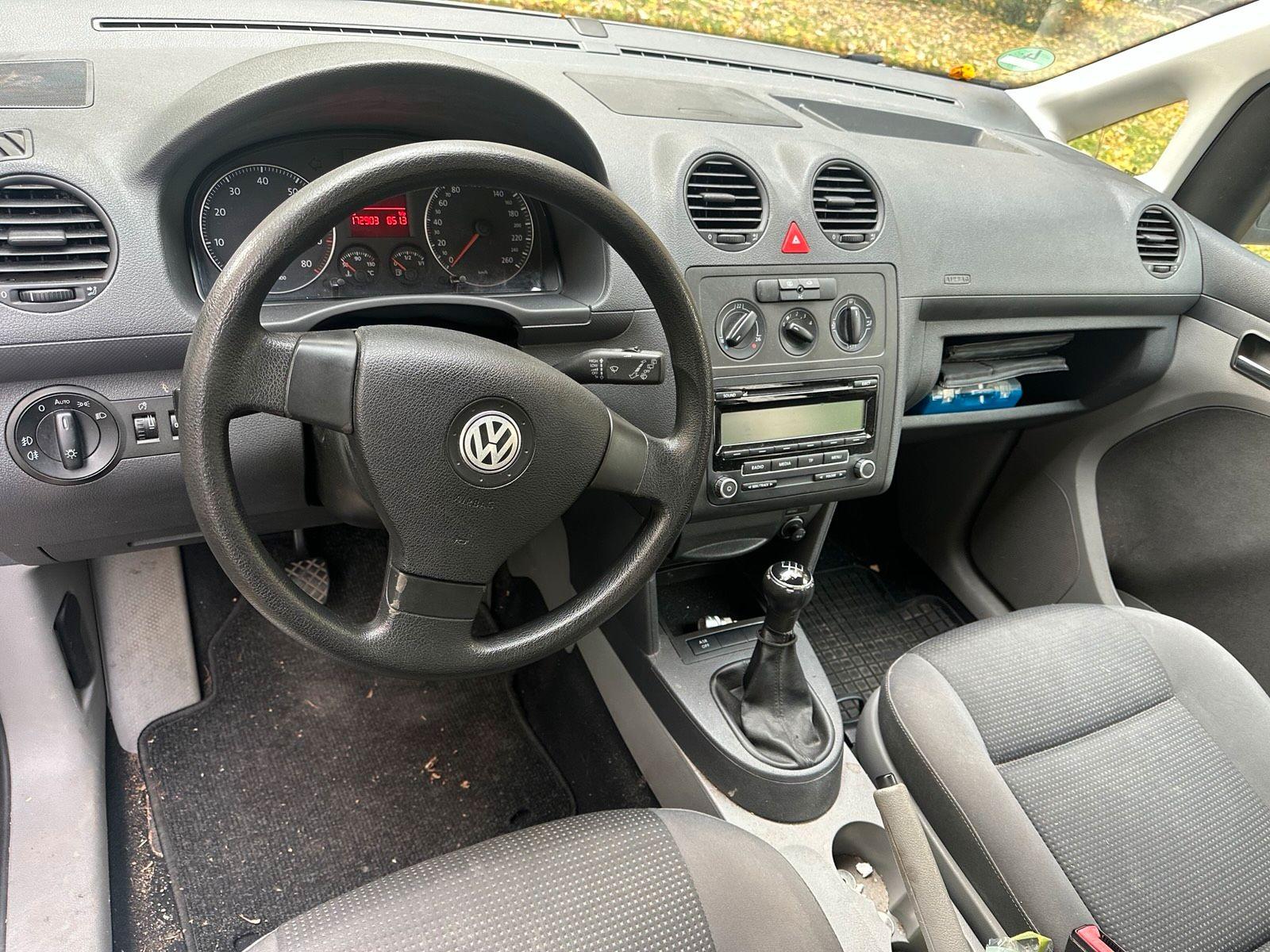 Volkswagen Caddy 2010 — photo 13
