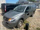 Mitsubishi L200 Basis Club Cab 4WD - Mitsubishi L200: Club Cab