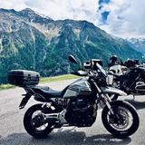 Moto Guzzi V85TT - Moto Guzzi V85 TT