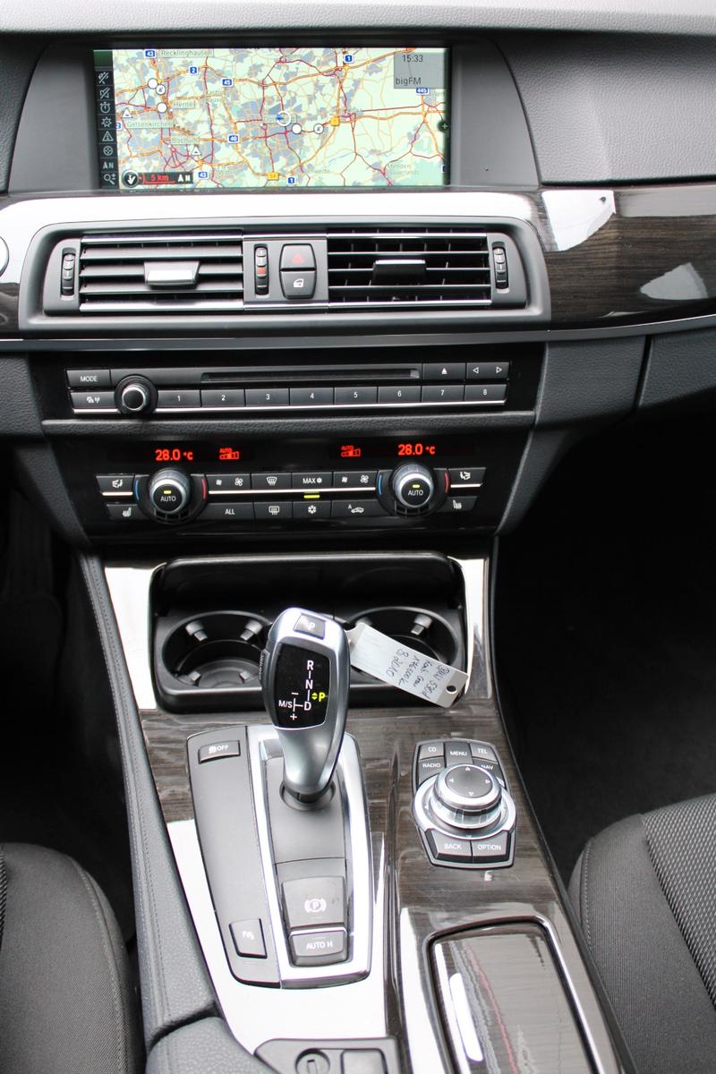 BMW 530d  AHK/Navi Prof./Xenon/Head-Up/SHZ/PDC