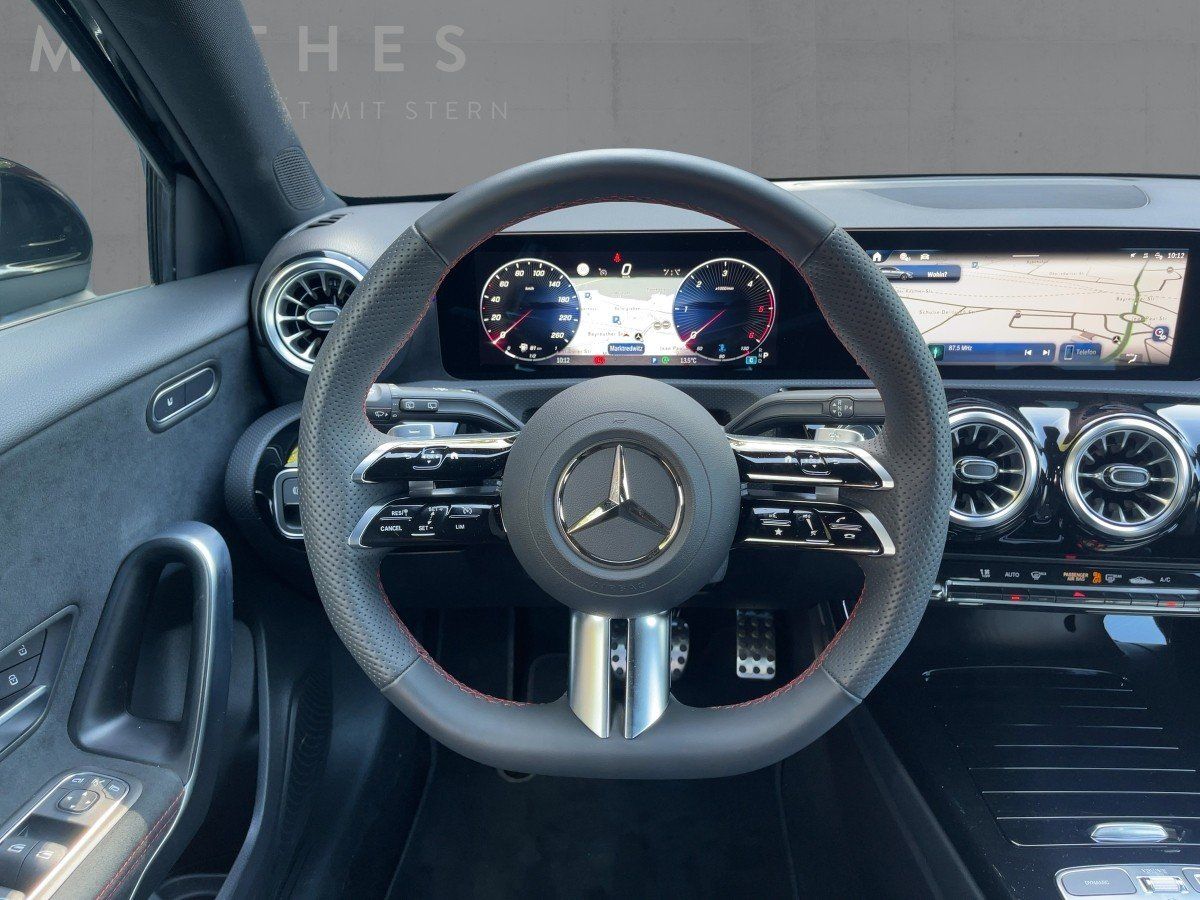 Fahrzeugabbildung Mercedes-Benz A 180 d AMG/Kamera/LED/AHK