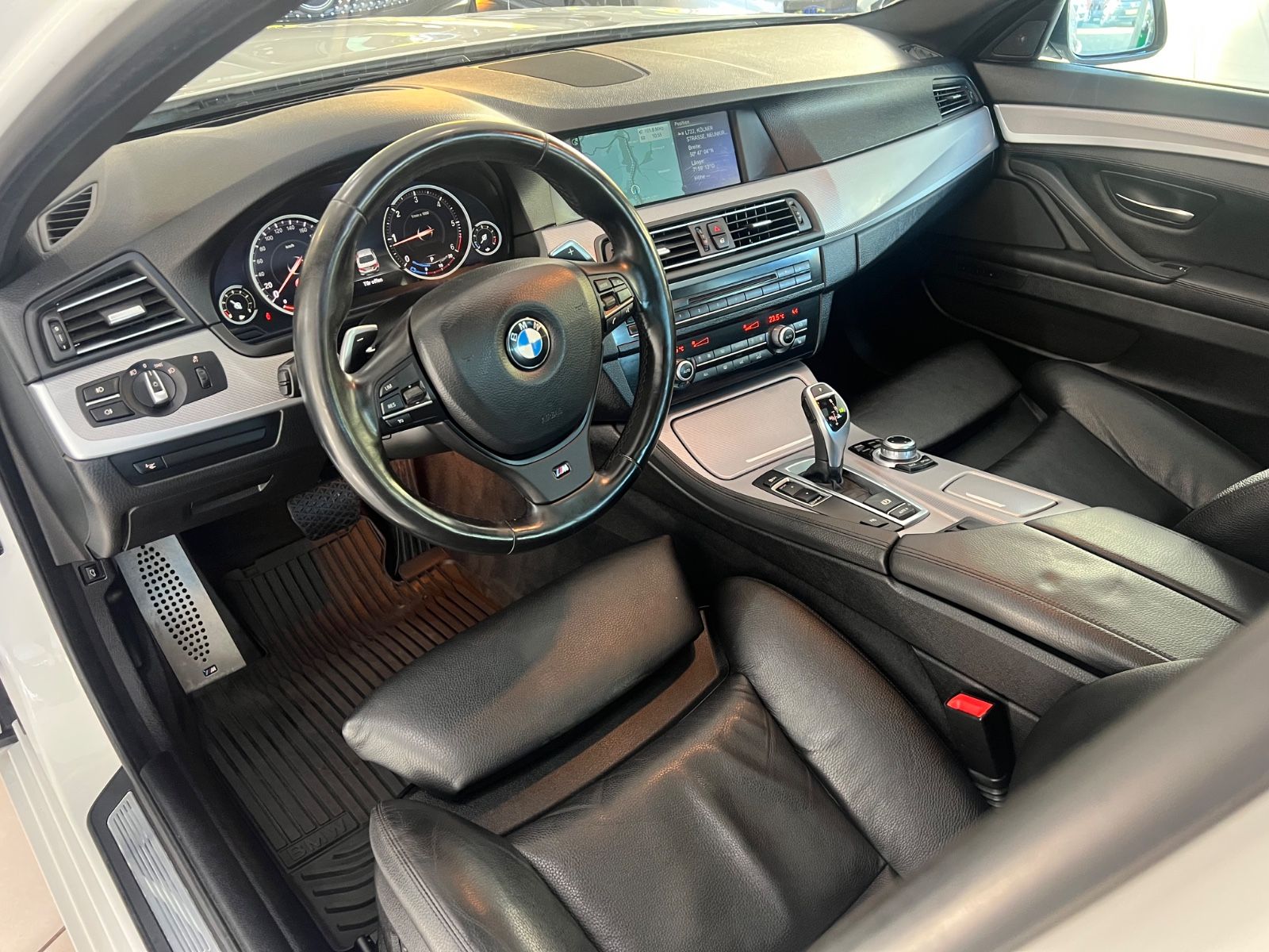 Fahrzeugabbildung BMW 525 d Lim. M Sport Paket *Digitaltacho*Softc*