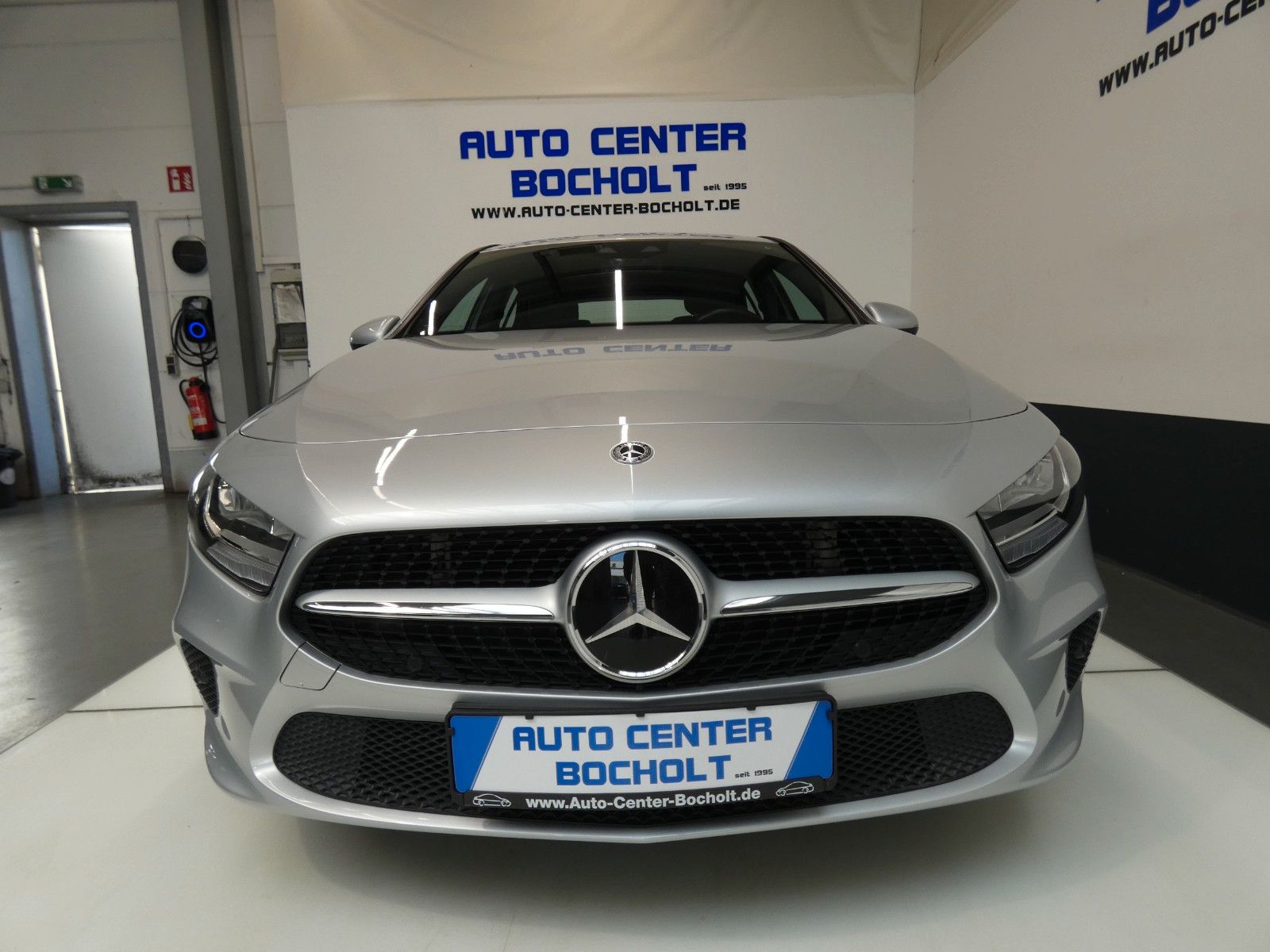 MERCEDES-BENZ A 180 Progressive*Aut*Navi*ACC*PDC*LM