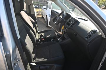 Volkswagen Tiguan - 12
