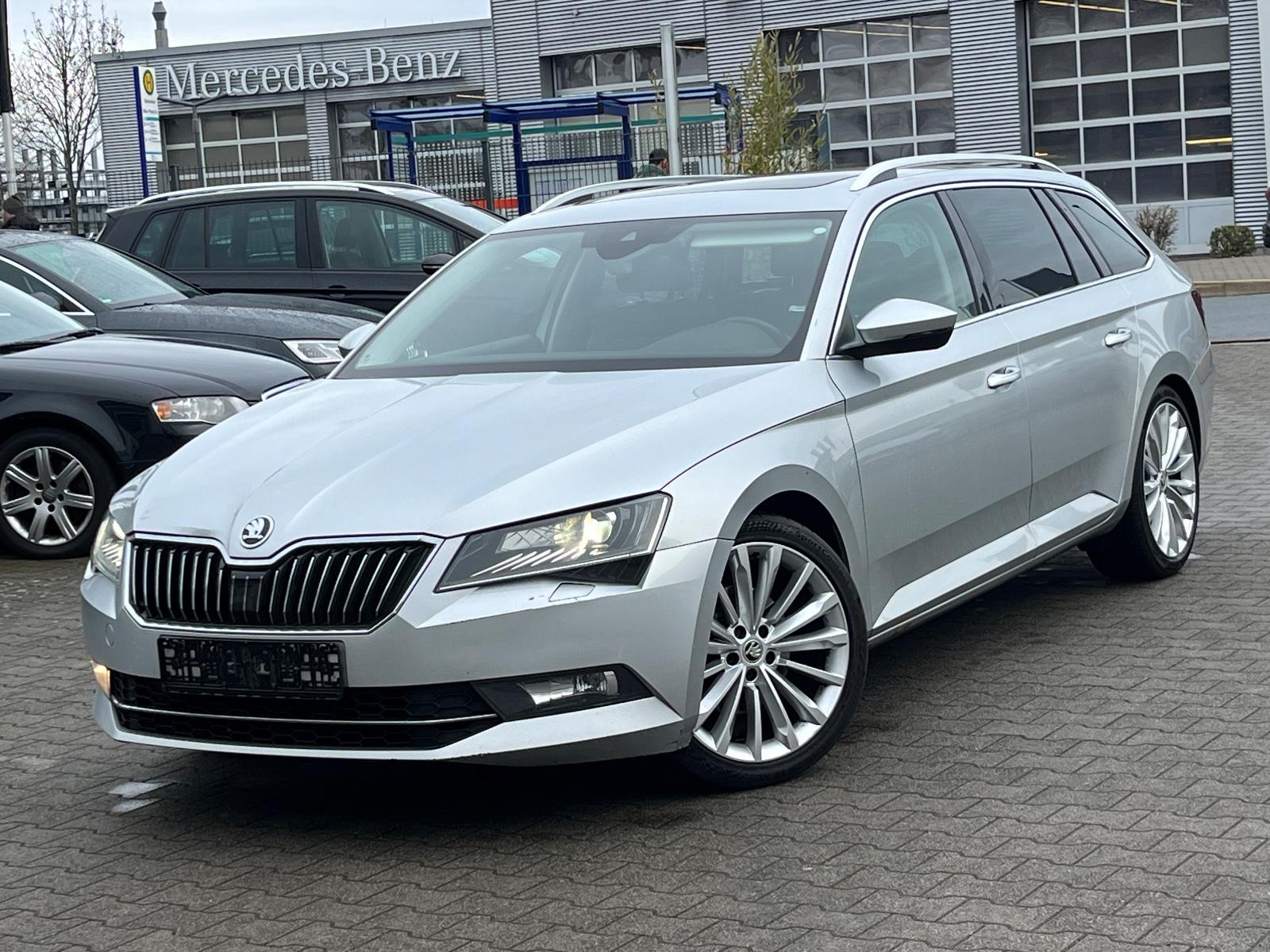 Skoda Superb Combi Style 4x4 *AHK*Pano+Sitzbelüftung