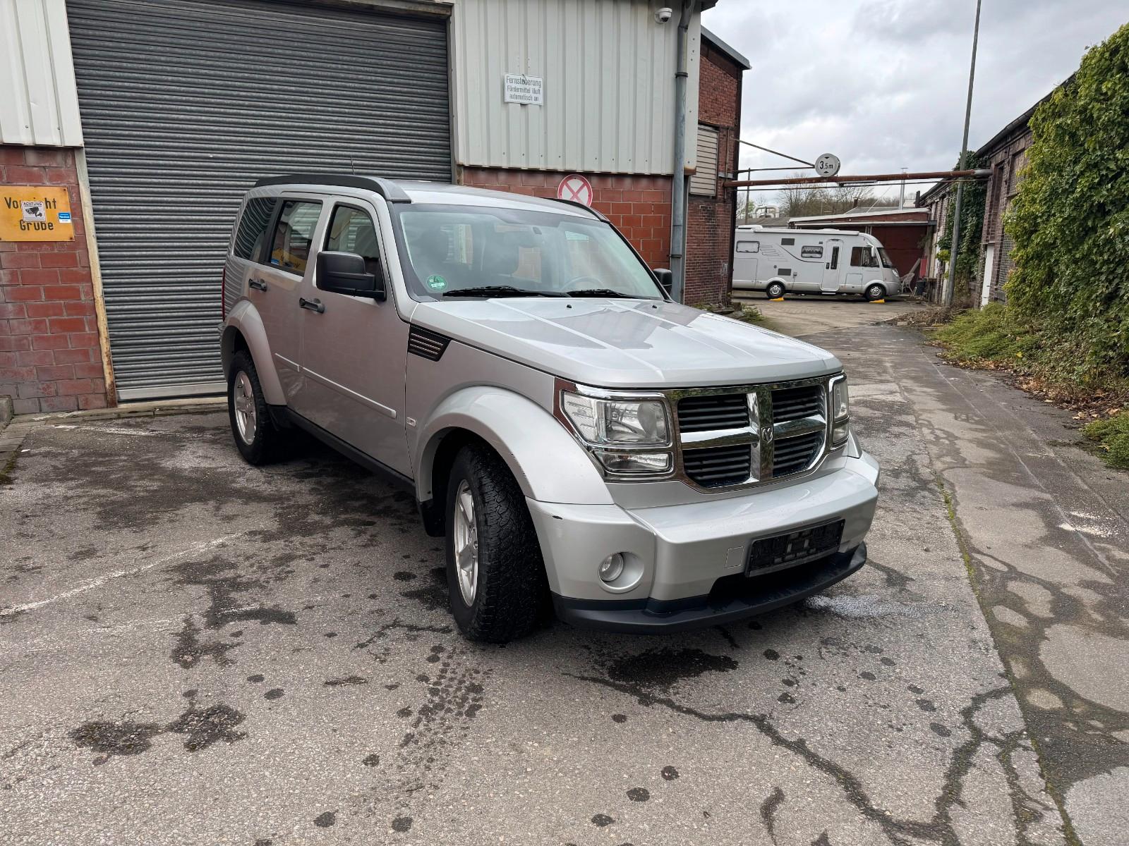 Dodge Nitro*2.8L*4x4