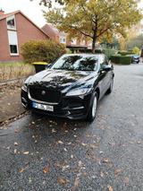 Jaguar F-Pace 20d AWD Pure Automatik Pure - Jaguar F-Pace von privat