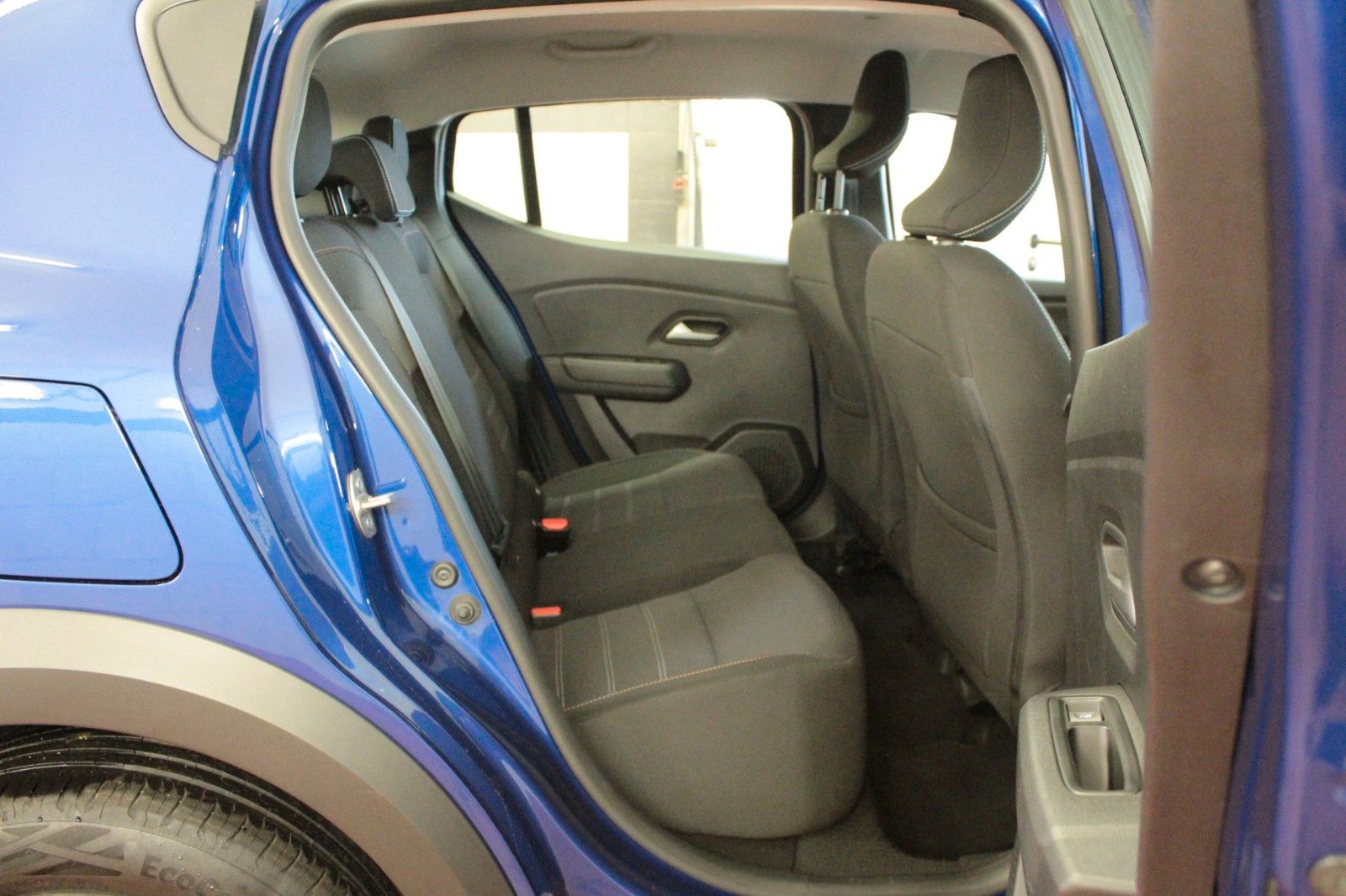 Fahrzeugabbildung Dacia Sandero Stepway TCE 90  CVT Automatik