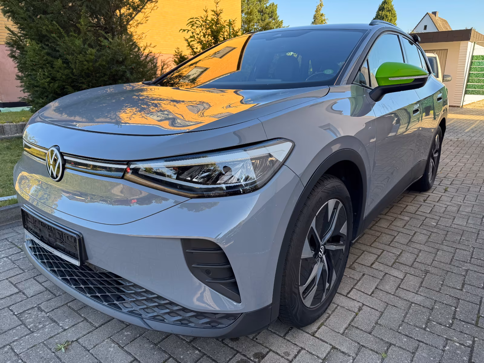 Volkswagen ID.4 Pro Performance 150 kW orginalGrau mit foli
