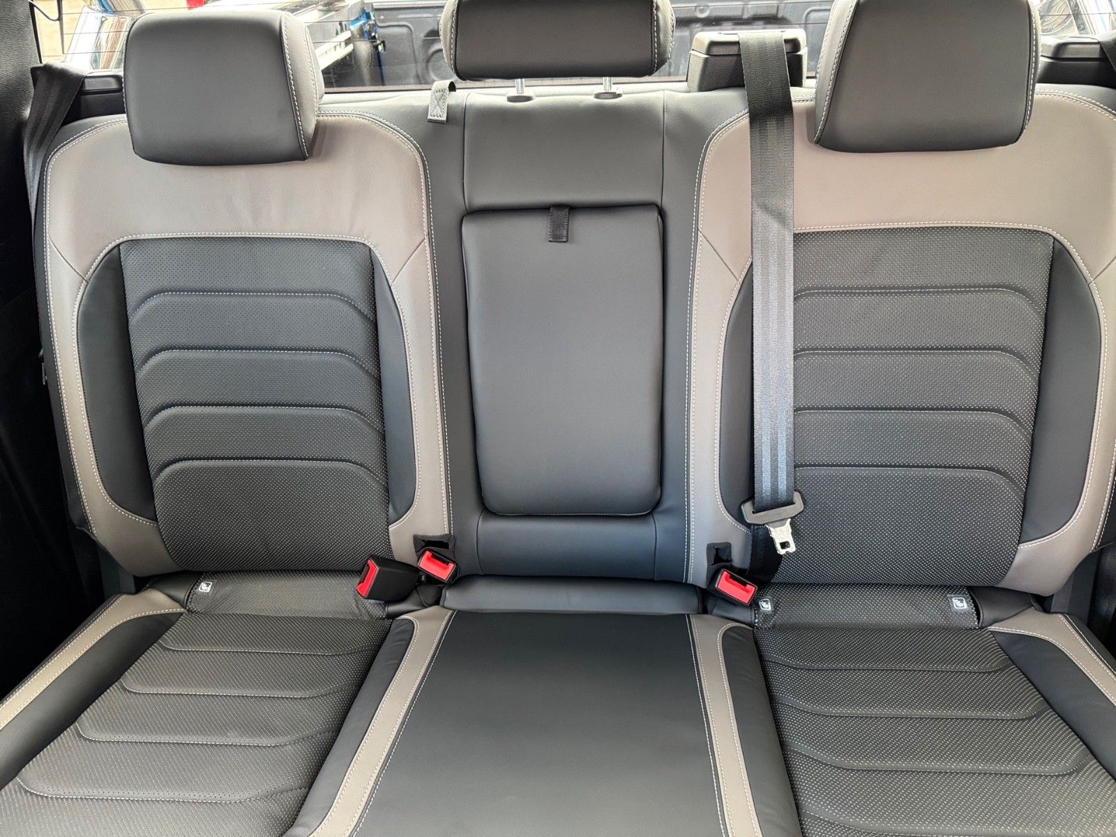 Fahrzeugabbildung Volkswagen Amarok 3.0 TDI  Aventura 4Motion