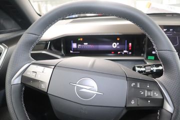 Fotografie 12 des Opel Grandland (X) Grandland 1.2 DI Hybrid 48 V Automatik GS AHK