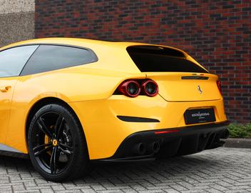 2018 Ferrari GTC4LUSSO — миниатюра 21