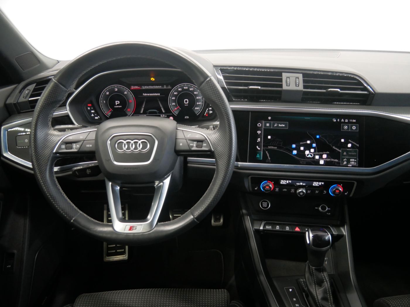 Audi Q3 Sportback 40 TDI quattro S line MATRIX PANO foto 10