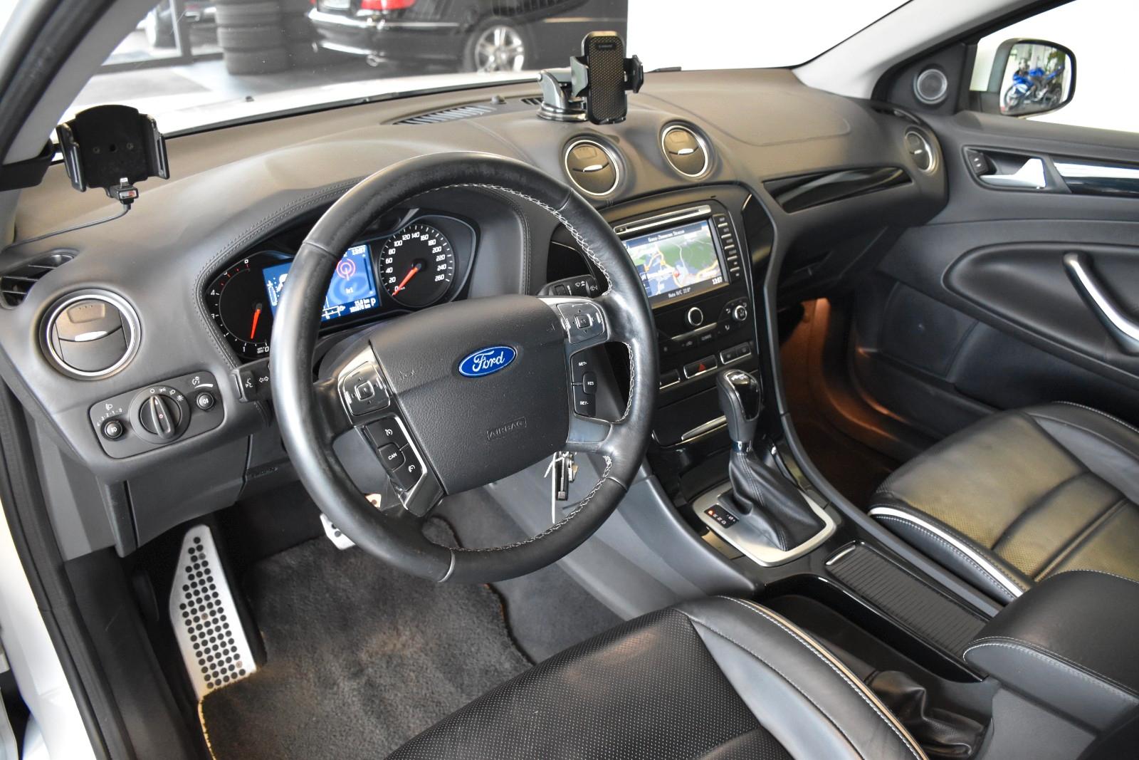Ford Mondeo 2014 — photo 13