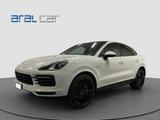 Porsche PORSCHE Cayenne COUPE' 3.0 V6 E-HYBRID 340 CV - Porsche Cayenne mit Halbautomatikschaltung