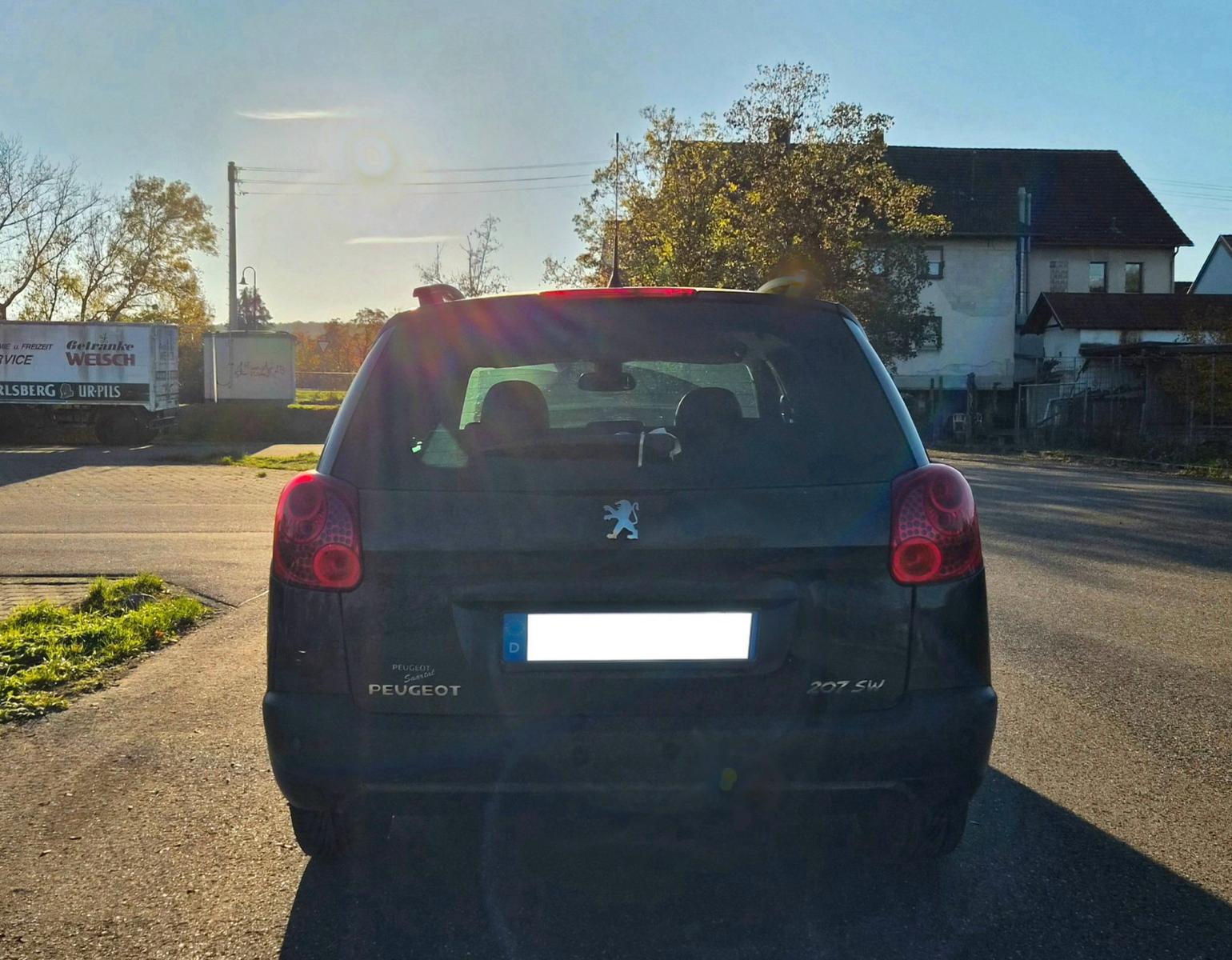 Peugeot 207 2011 — engine 1.598 cm³, 120 HP (88kW)