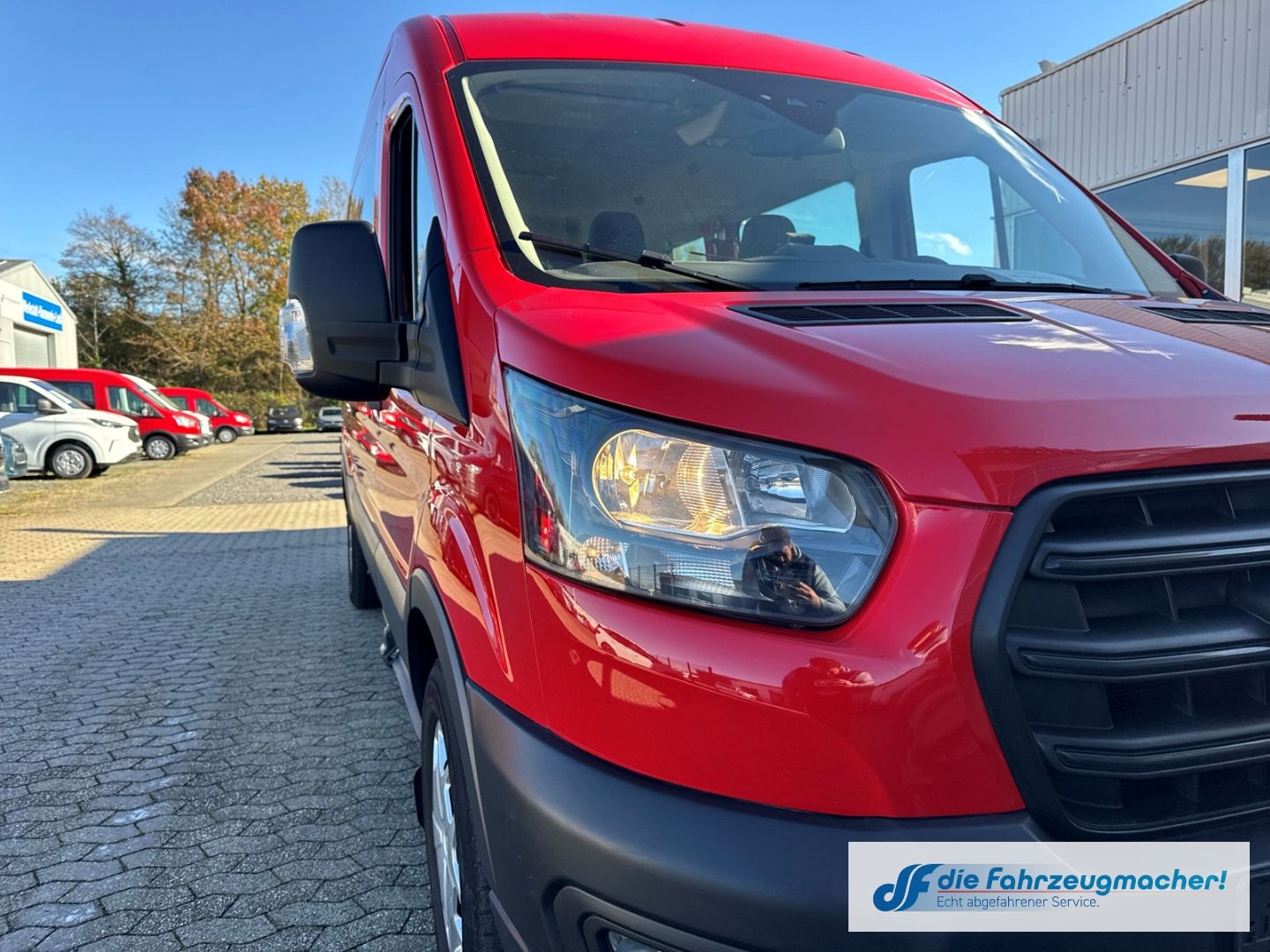Fahrzeugabbildung Ford Transit Kombi 350 L3 Trend Behindertengerecht*74