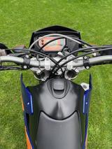 KTM 640 LC4 Supermoto - KTM 640 LC4