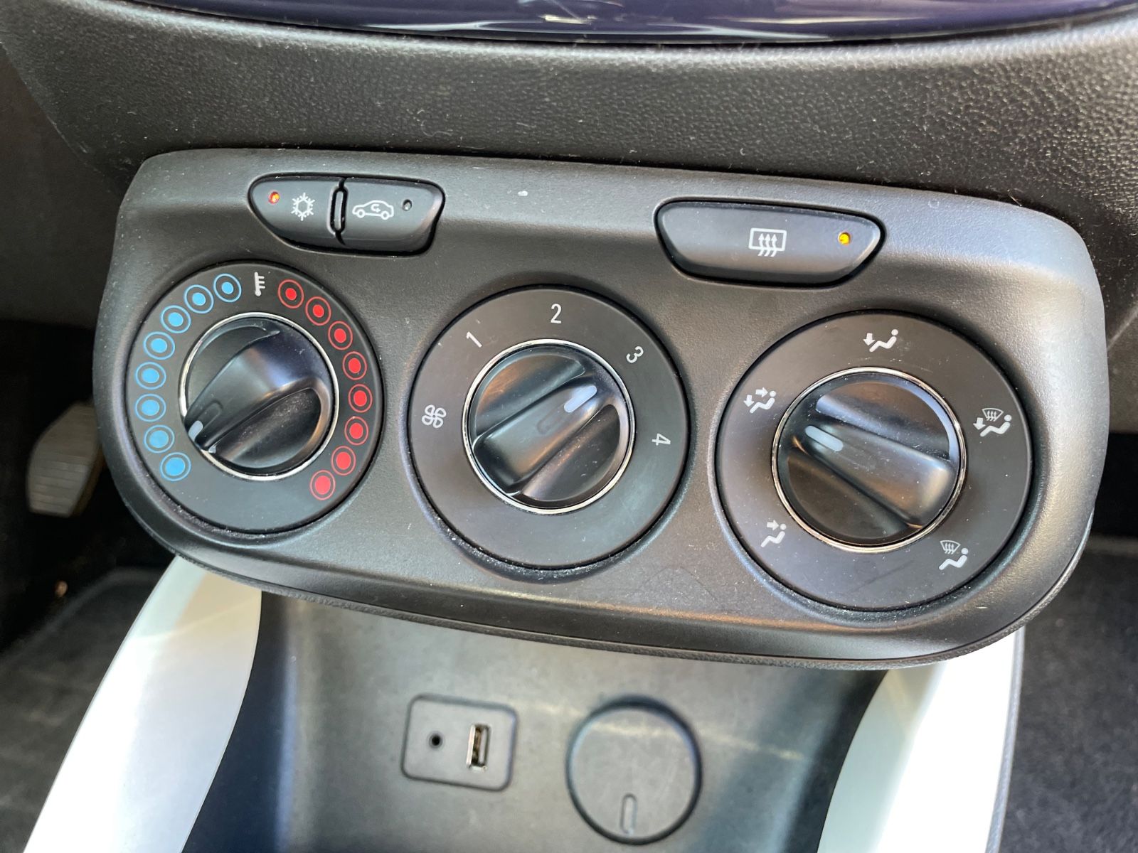 Fahrzeugabbildung Opel Adam Jam |City|Klima|Bluetooth|Hill Start Assist