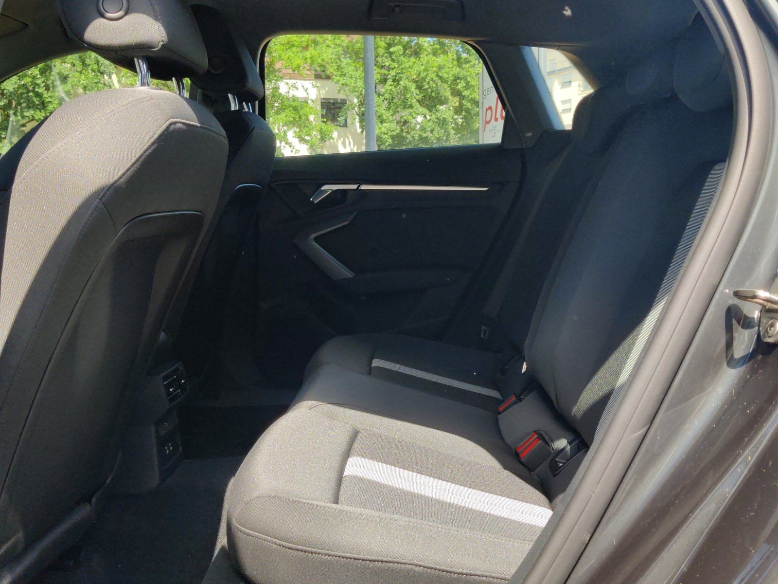 Fahrzeugabbildung Audi A3 Sportback 40 TFSI e S tronic Kamera,LED,Navi
