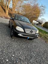 Mercedes-Benz Mercedes ML 400 CDI Vollleder - Mercedes-Benz ML 400 mit Diesel-Antrieb