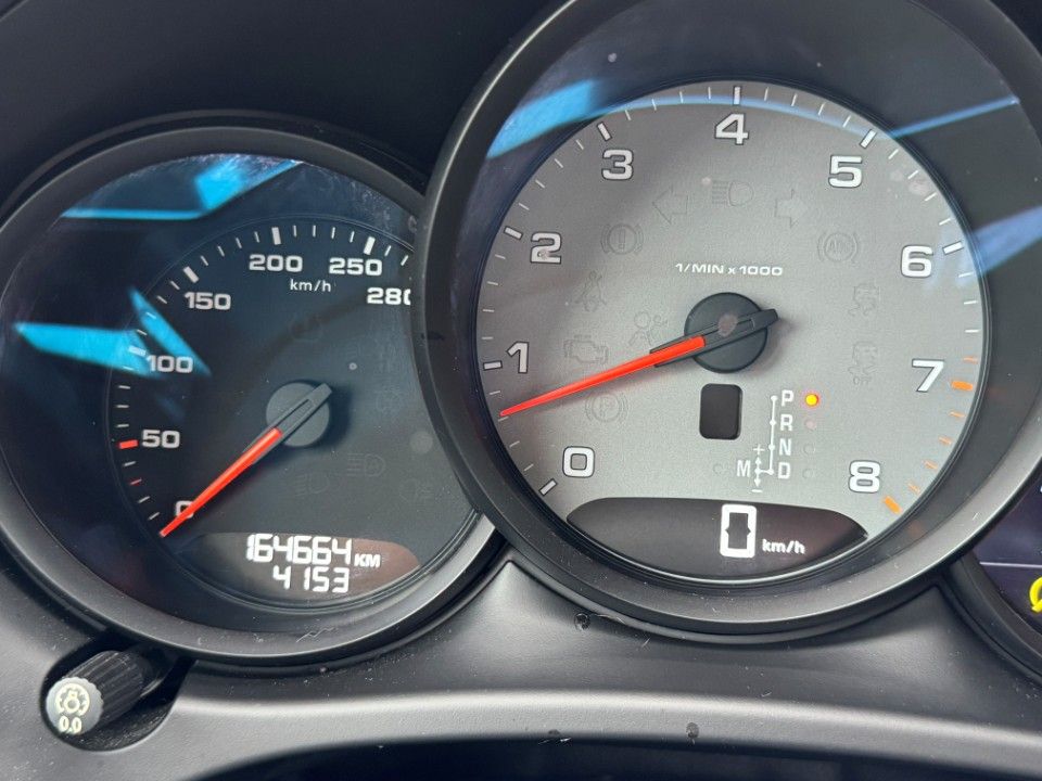 Fahrzeugabbildung Porsche Macan S 18er Pano Bi-Xenon PDLS DAB+ ...