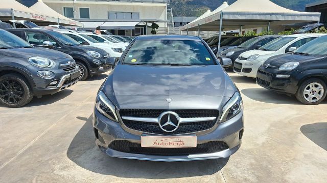 MERCEDES-BENZ Mercedes-benz A 200 d Premium