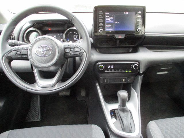Fahrzeugabbildung Toyota Yaris Hybrid Team Deutschland