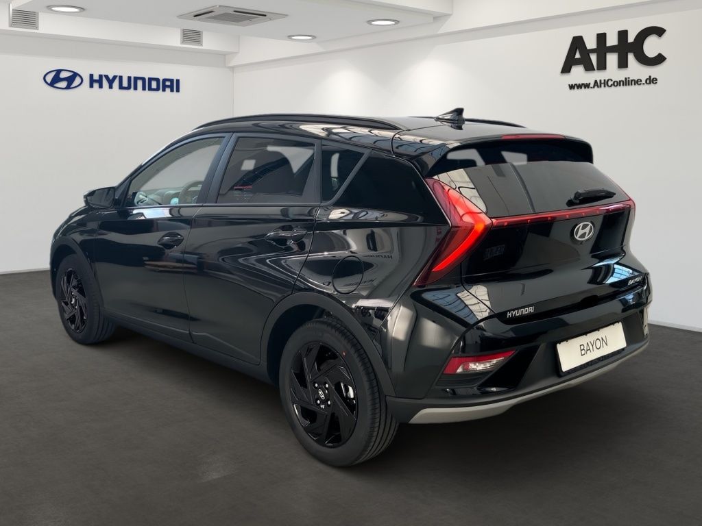 Fahrzeugabbildung Hyundai BAYON 1.0 T-GDI 7-DCT Blackline AUT Akustikglas