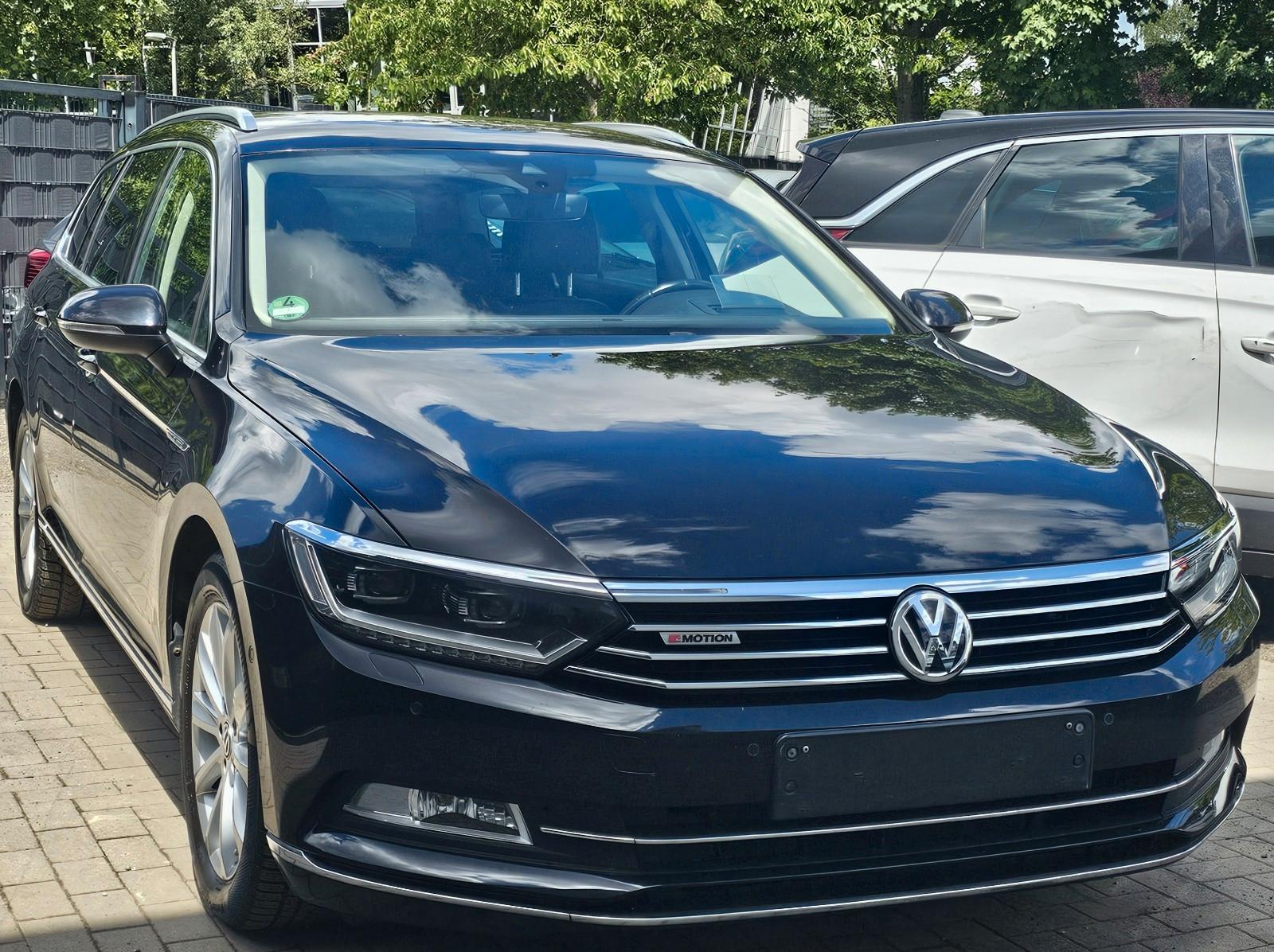 Volkswagen Passat Variant Highline*4X4*HUD*R-CAM*KLMAZ*EHK*