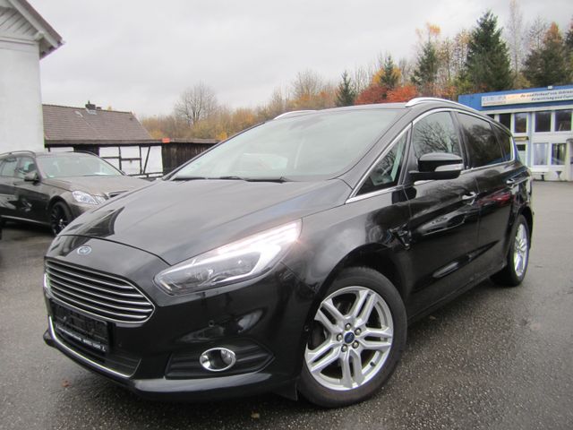 Ford S-Max Titanium  LED/Carplay/Standheiz./AHK